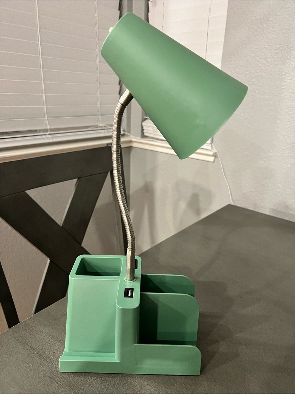 Trendy green task lamp with charging ability